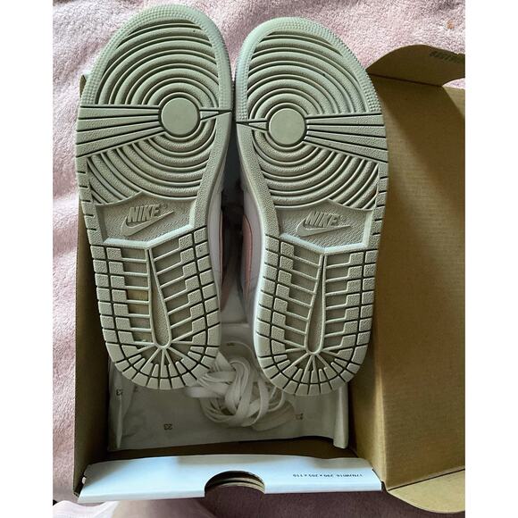 Nike Air Jordan 1 Mid SE Lt Iron Ore DN4045-001 Women Sz 7.5 Orig.Box Authentic - Picture 6 of 16